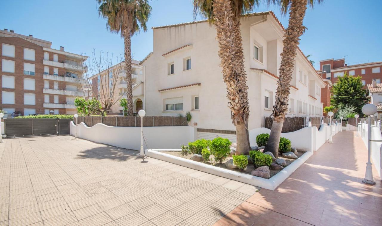 R142 Manila Resort Central Calafell Exterior foto