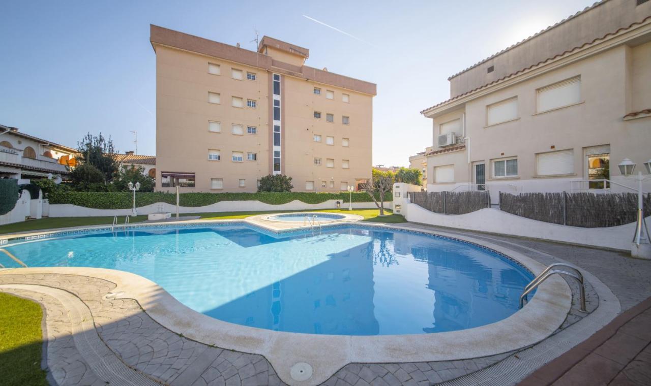 R142 Manila Resort Central Calafell Exterior foto